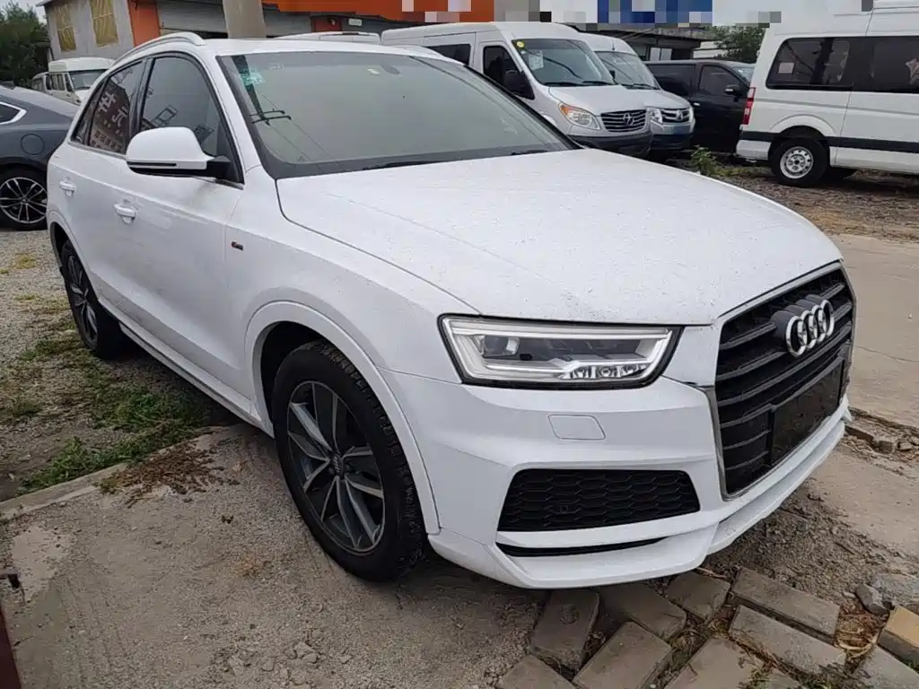 Audi Q3 — фото 4