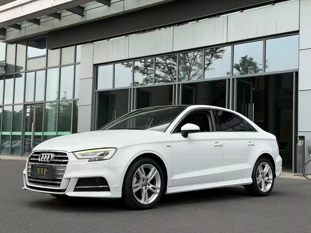 Audi A3 — фото 3