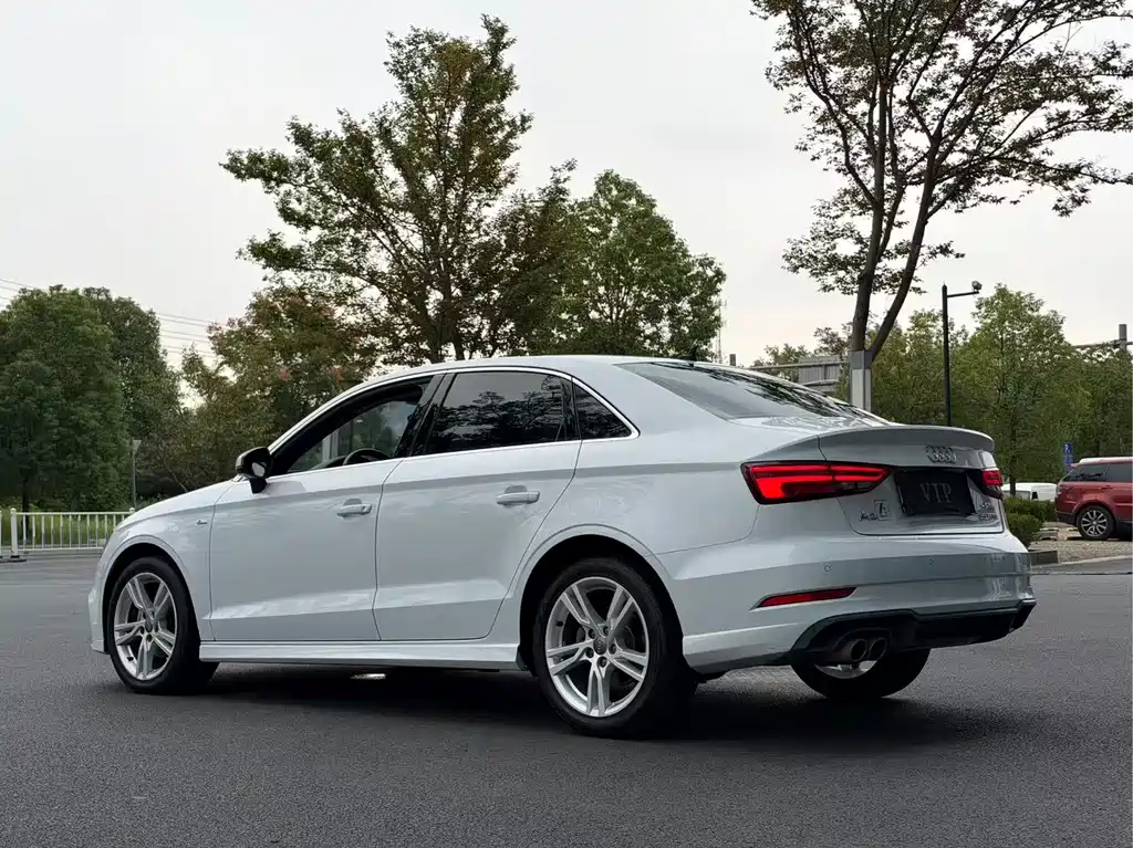 Audi A3 — фото 5