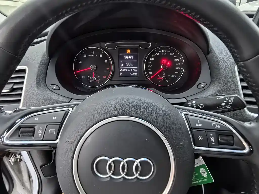 Audi Q3 — фото 10