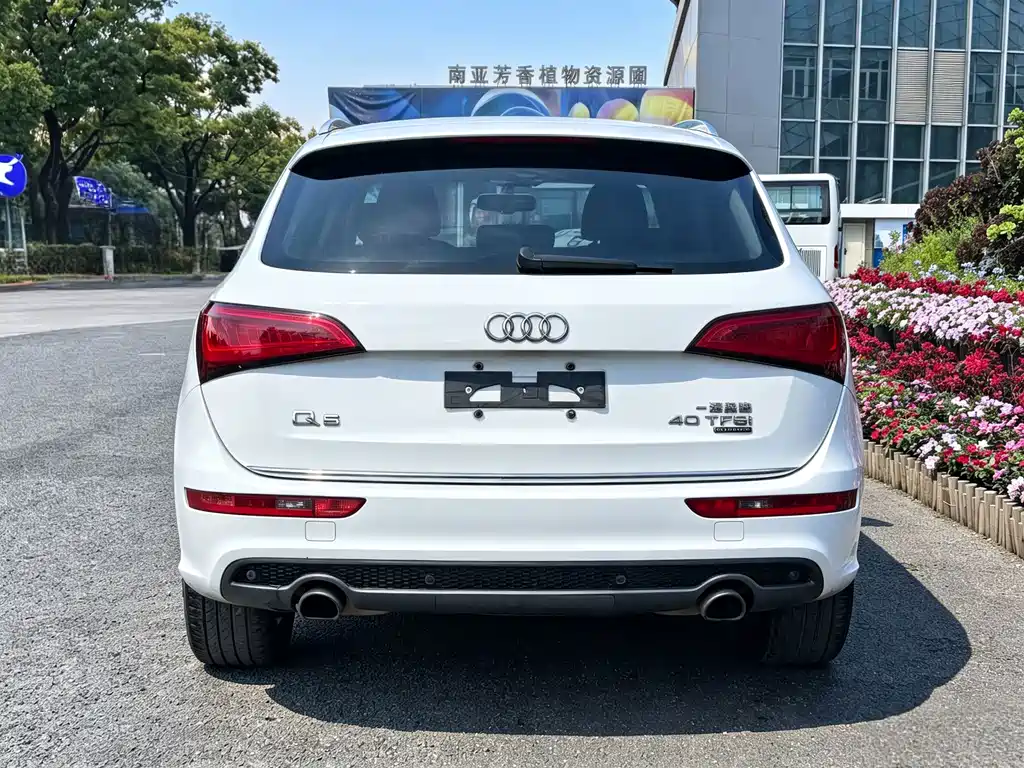 Audi Q5 — фото 11