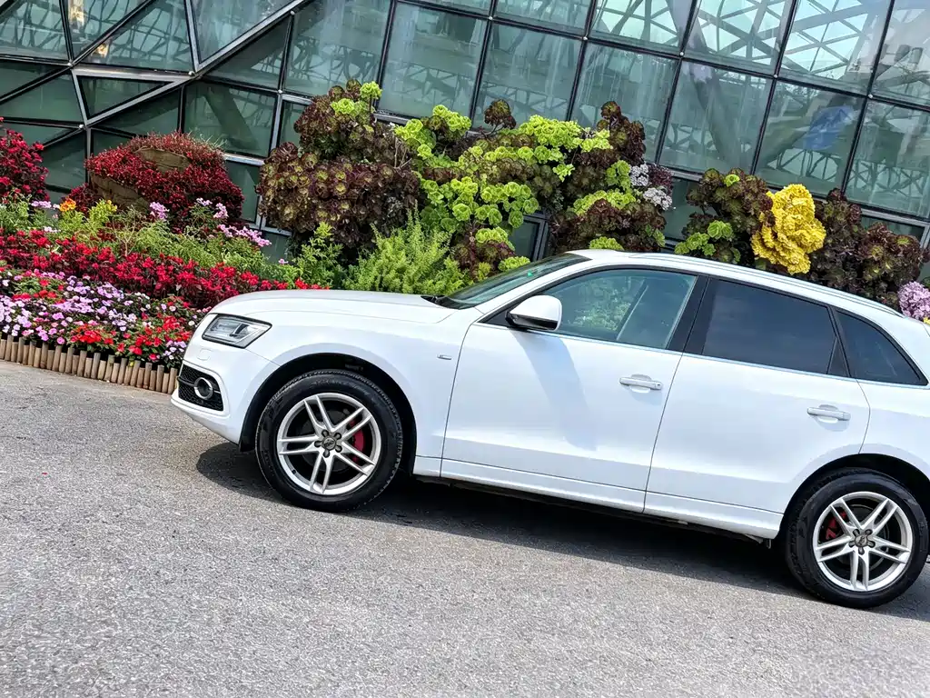 Audi Q5 — фото 4