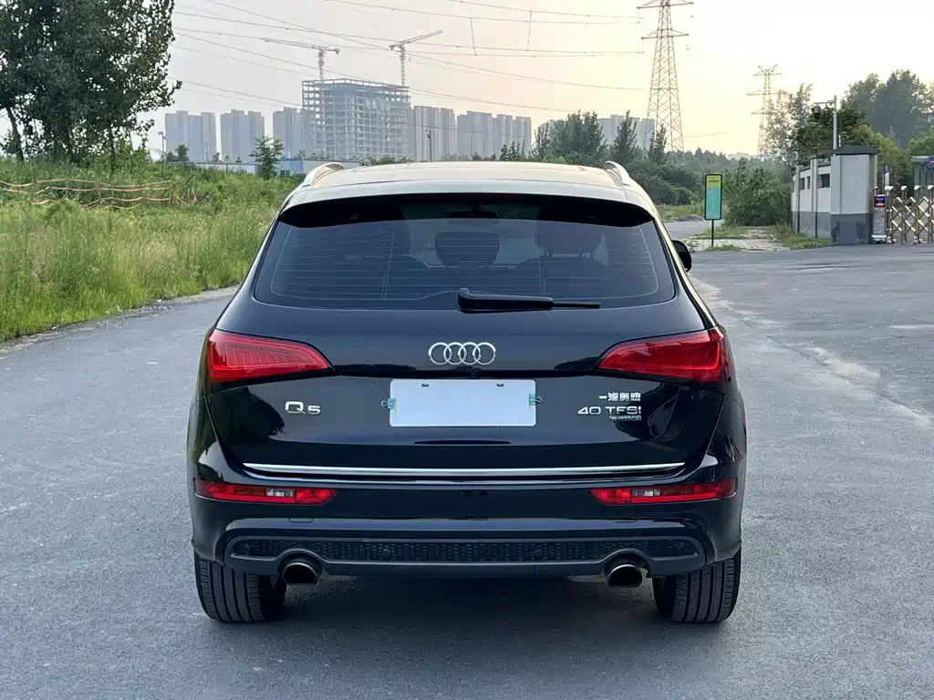 Audi Q5 — фото 6