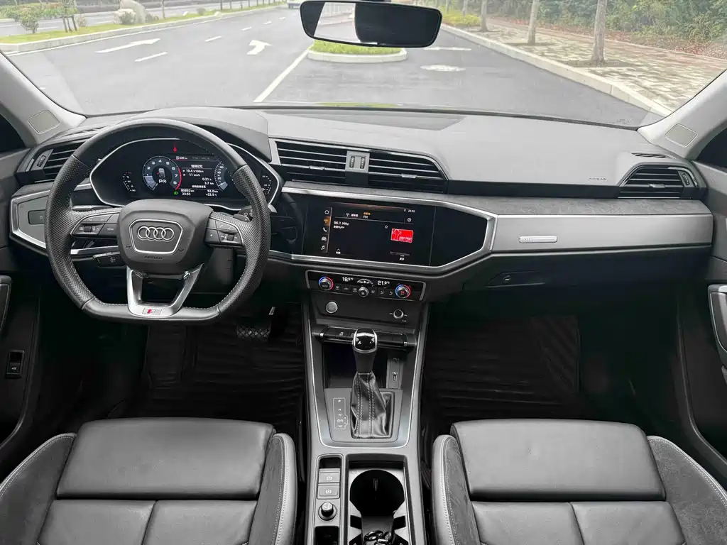 Audi Q3 Sportback — фото 6