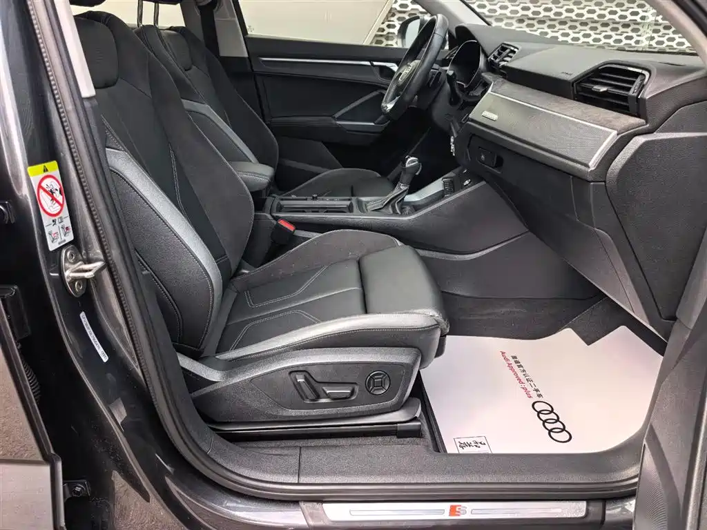 Audi Q3 Sportback — фото 13