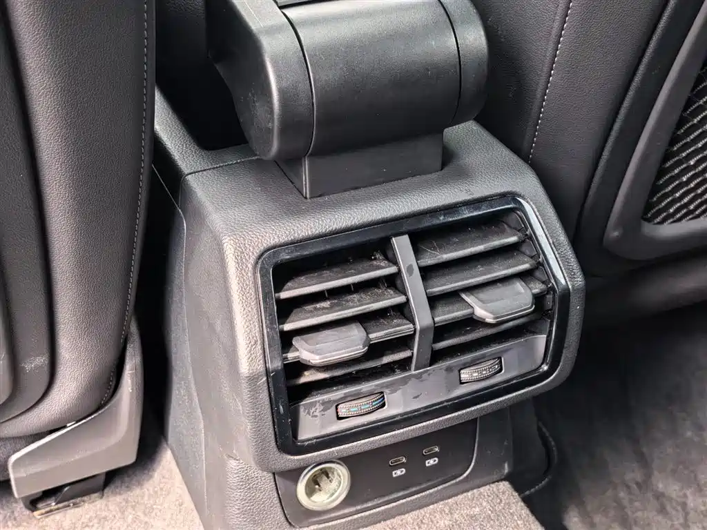 Audi Q3 Sportback — фото 20