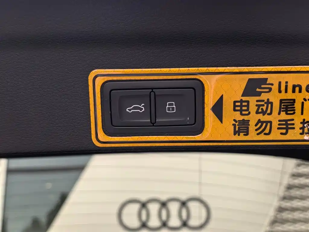 Audi Q3 Sportback — фото 22