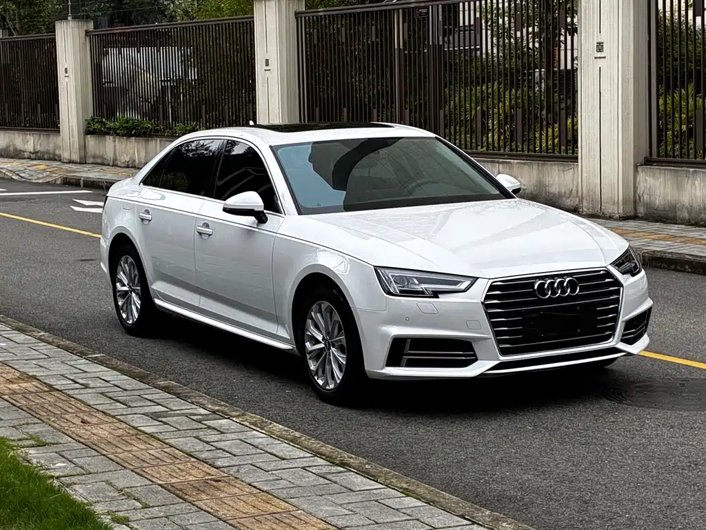 Audi A4L — фото 3