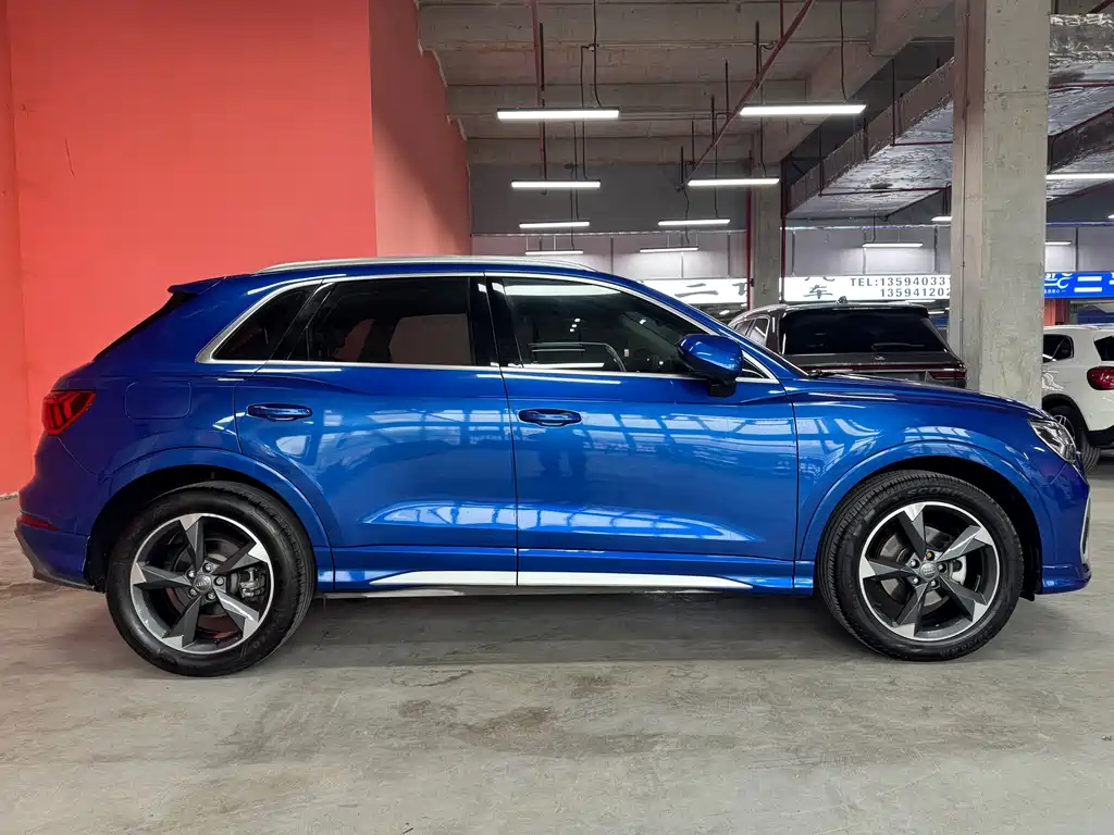Audi Q3 — фото 4