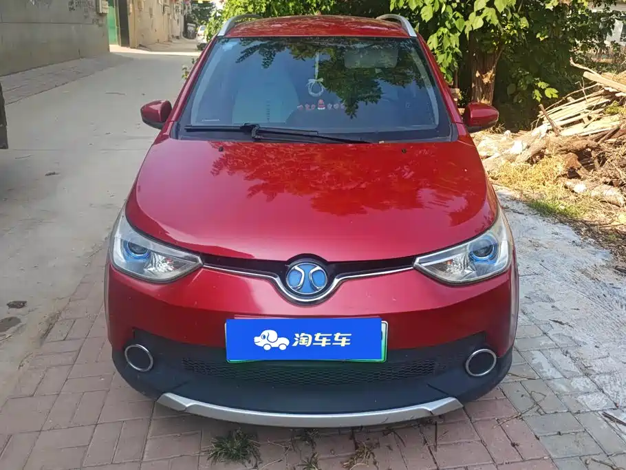 BAIC New Energy EC — фото 2