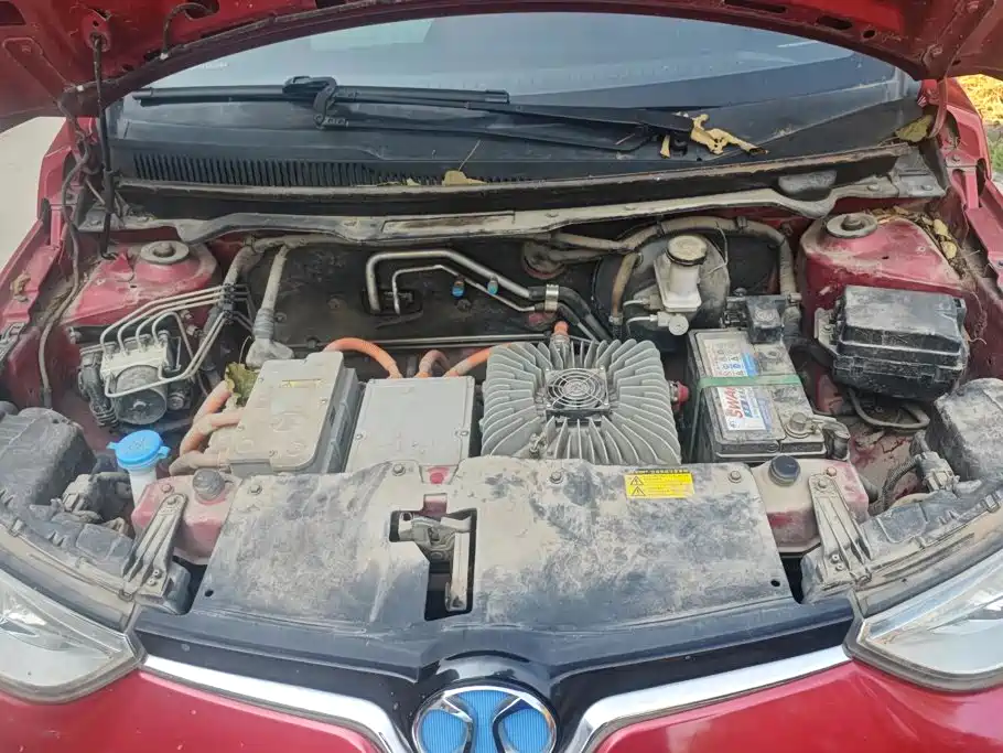 BAIC New Energy EC — фото 10