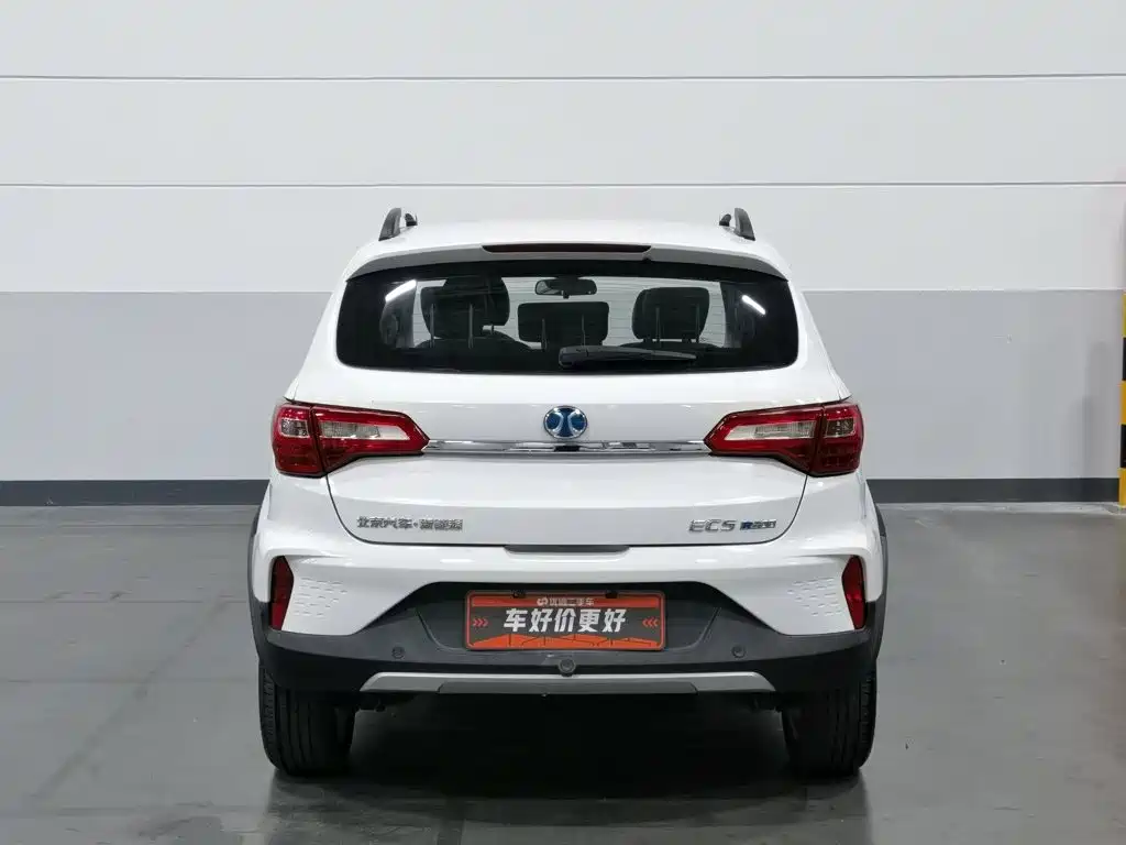 BAIC New Energy EC5 — фото 4