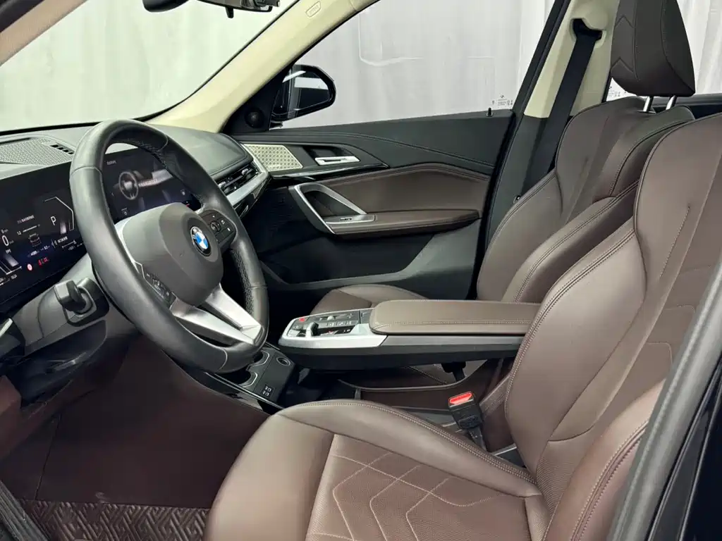 BMW X1 — фото 11