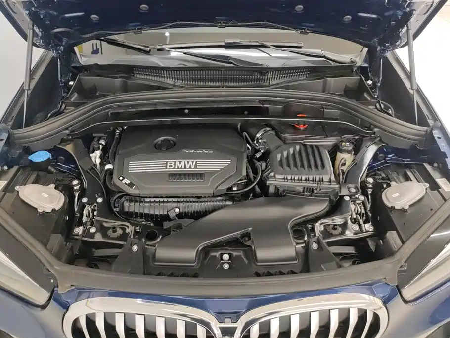 BMW X1 — фото 10