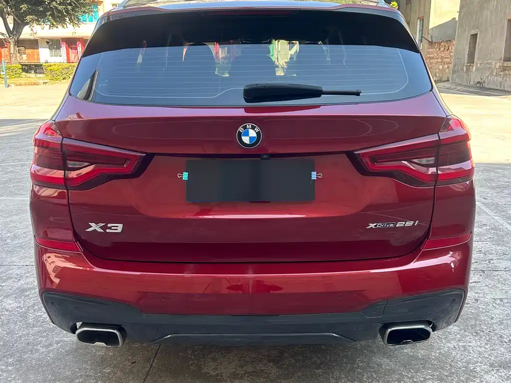 BMW X3 — фото 8