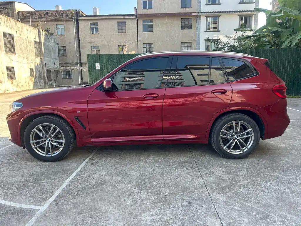 BMW X3 — фото 9