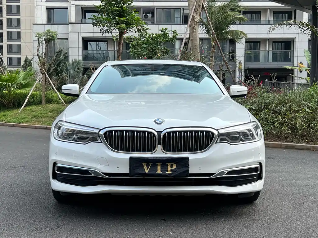 BMW 5 Series — фото 2