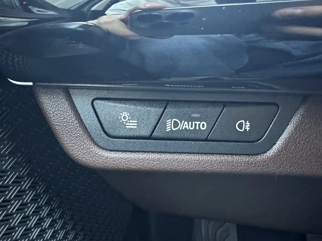 BMW X1 — фото 11