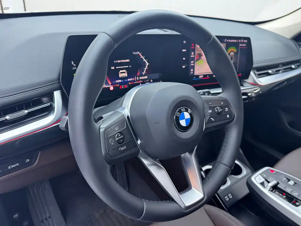 BMW X1 — фото 14