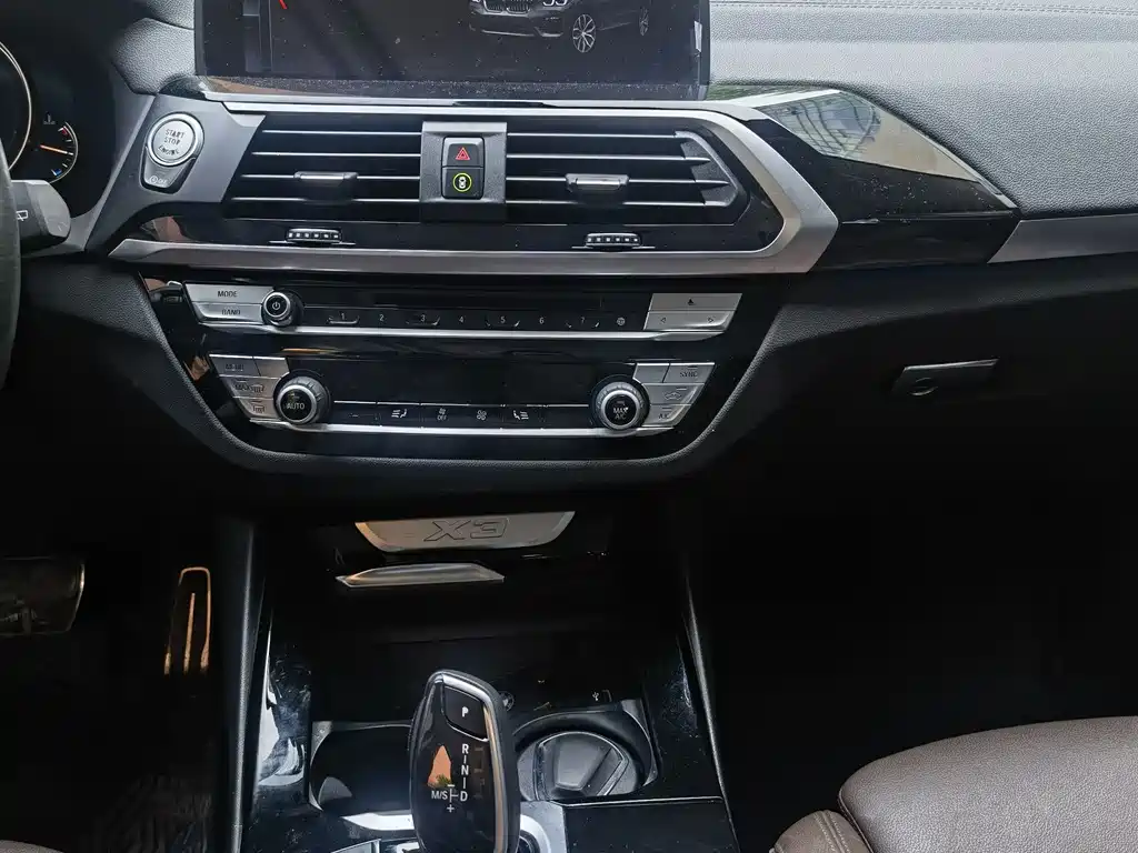 BMW X3 — фото 14