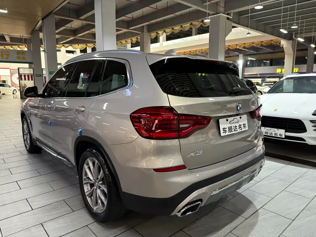 BMW X3 — фото 11