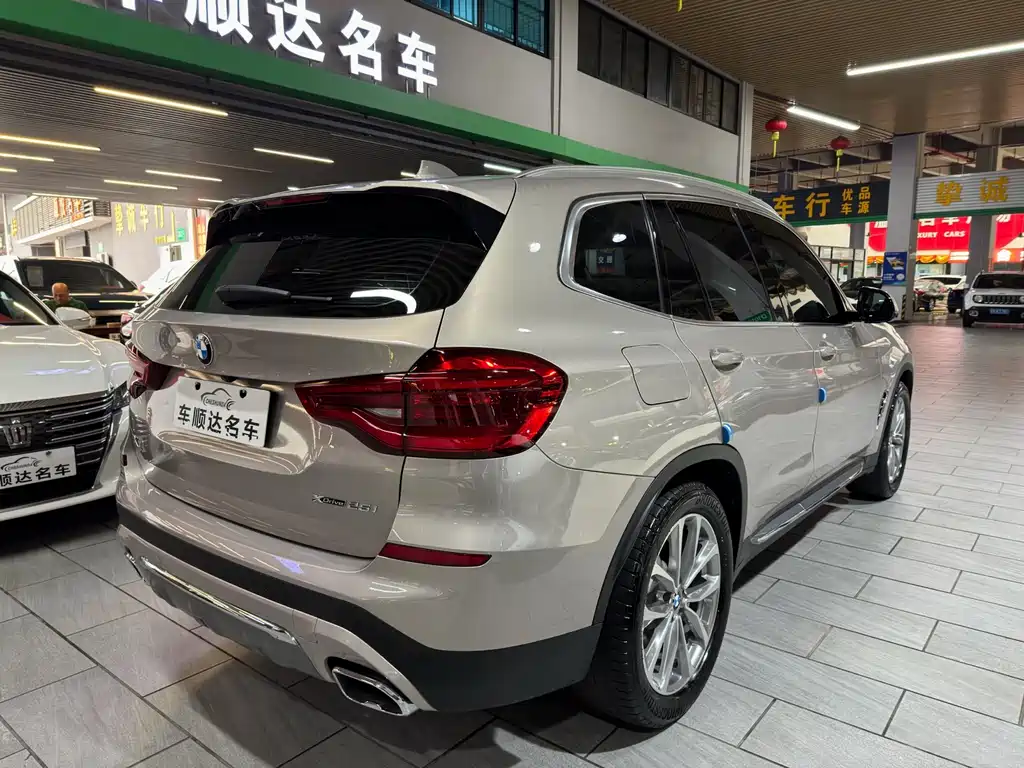 BMW X3 — фото 10