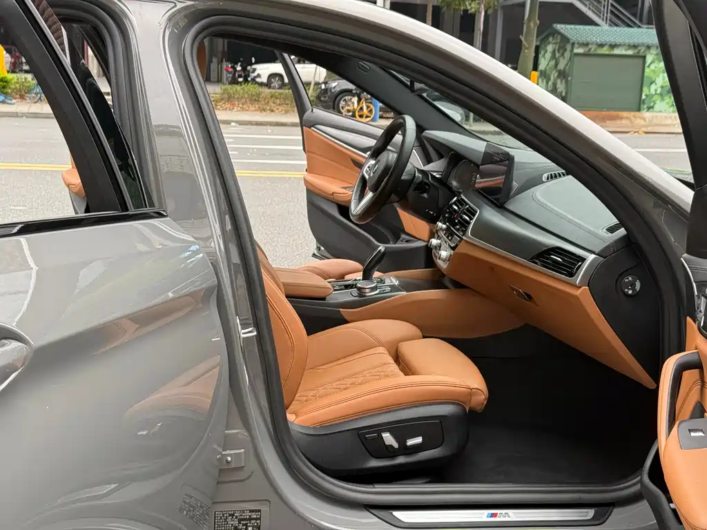 BMW 5 Series (Import) — фото 11