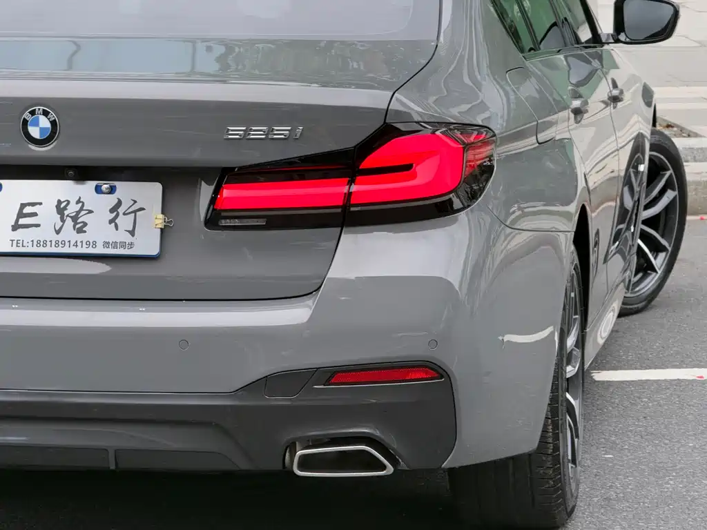 BMW 5 Series (Import) — фото 20