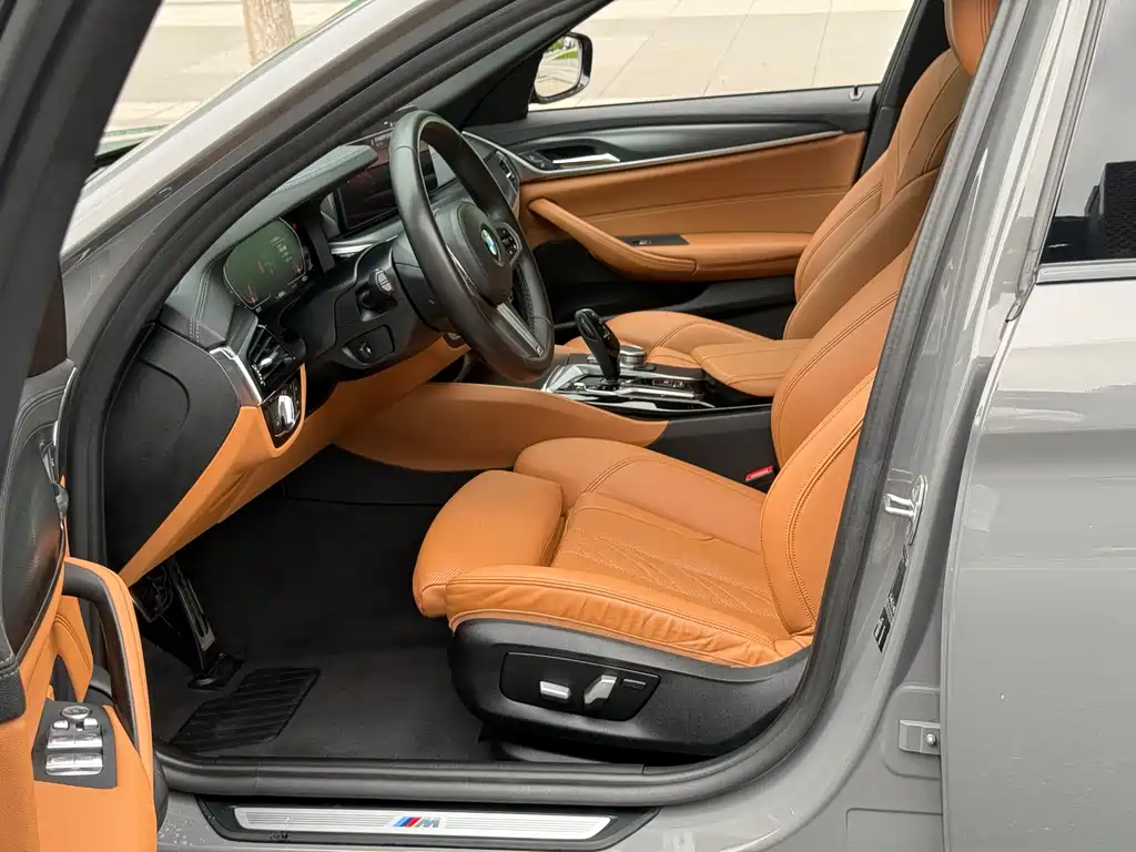 BMW 5 Series (Import) — фото 10