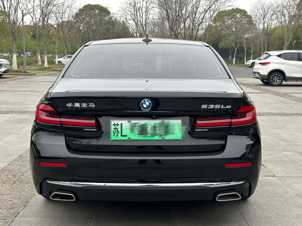 BMW 5 Series New Energy — фото 4