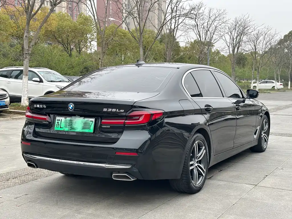 BMW 5 Series New Energy — фото 5