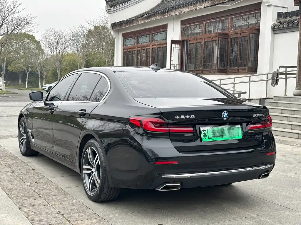 BMW 5 Series New Energy — фото 6