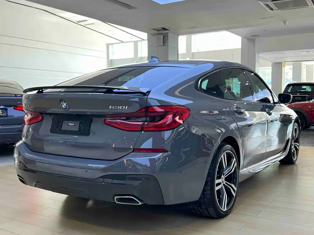 BMW 6 Series GT — фото 11