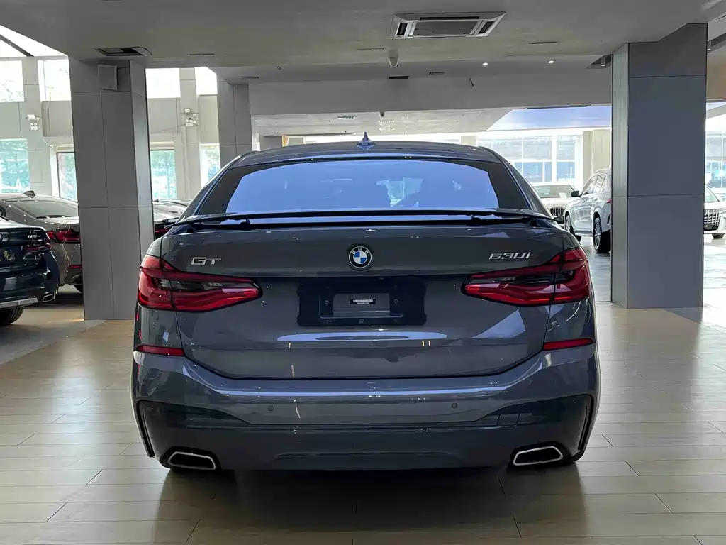BMW 6 Series GT — фото 10