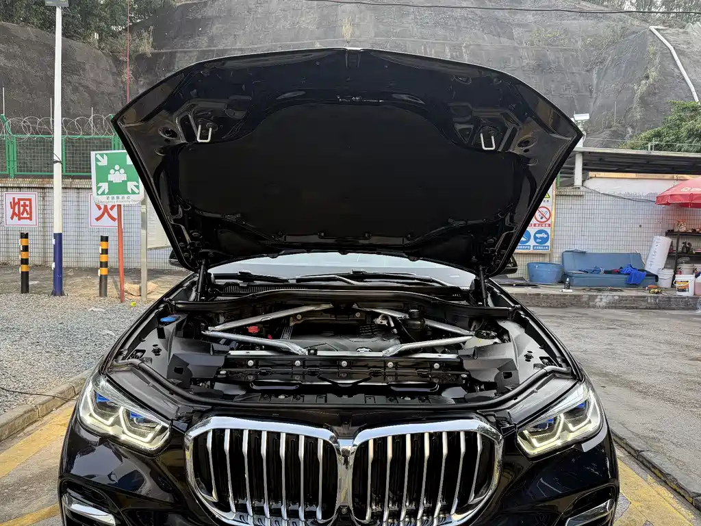BMW X5 — фото 20