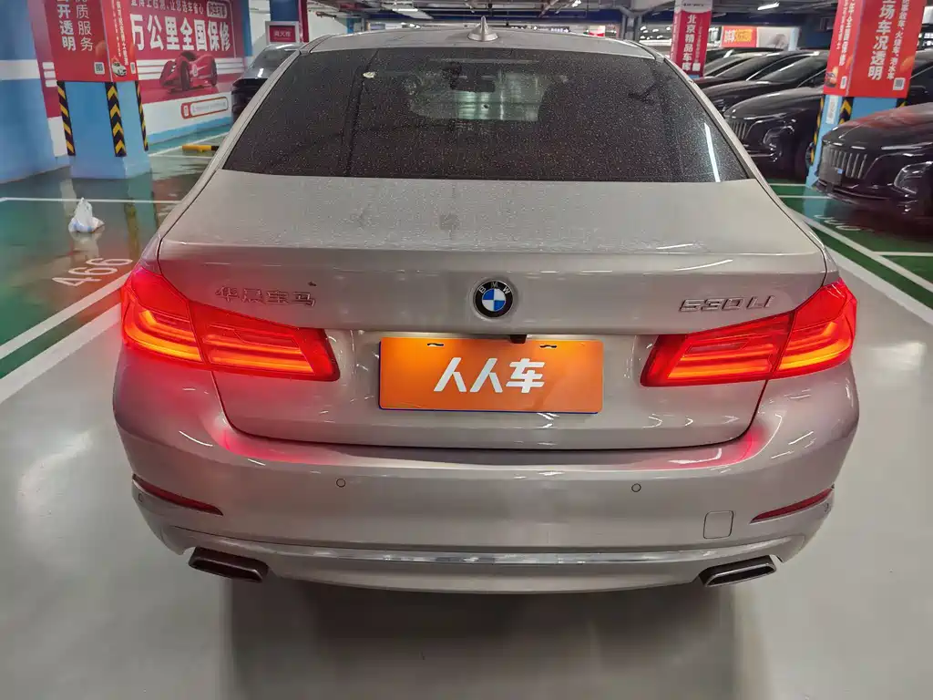 BMW 5 Series — фото 15