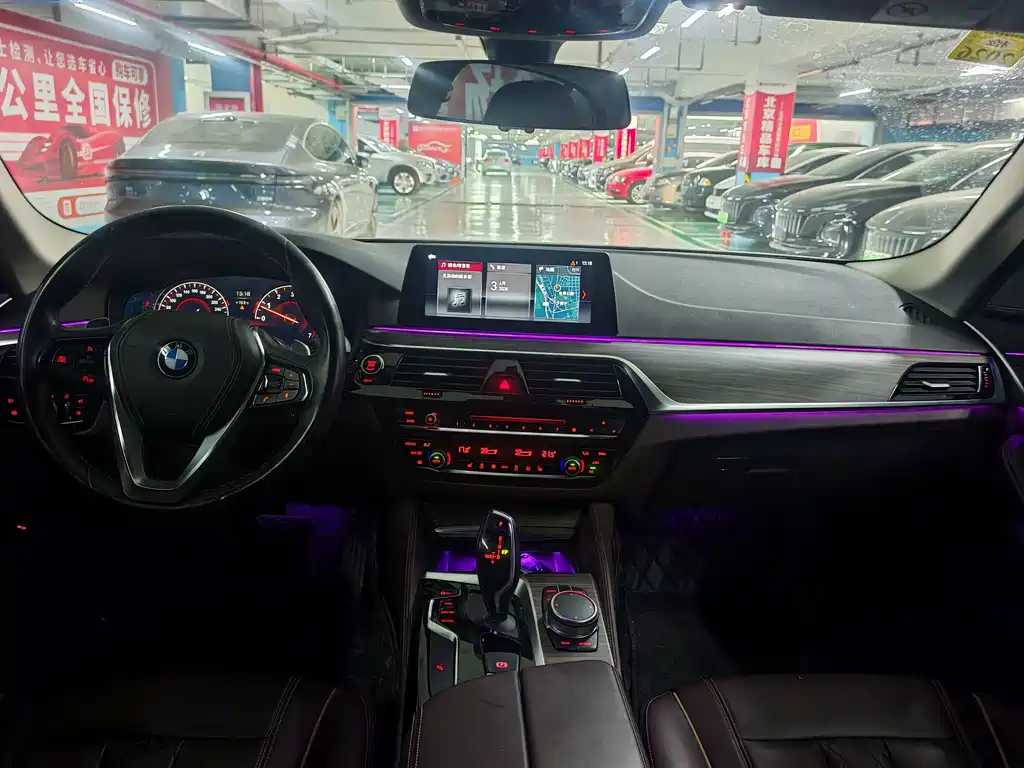 BMW 5 Series — фото 10
