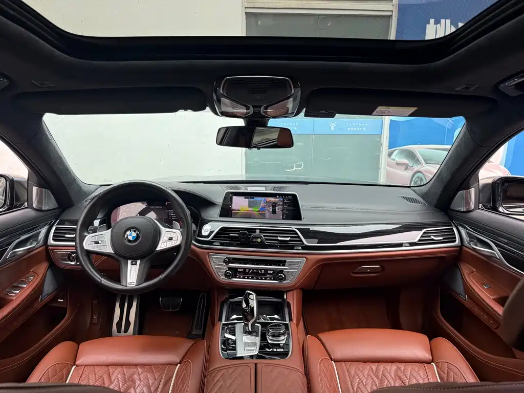 BMW 7 Series — фото 5