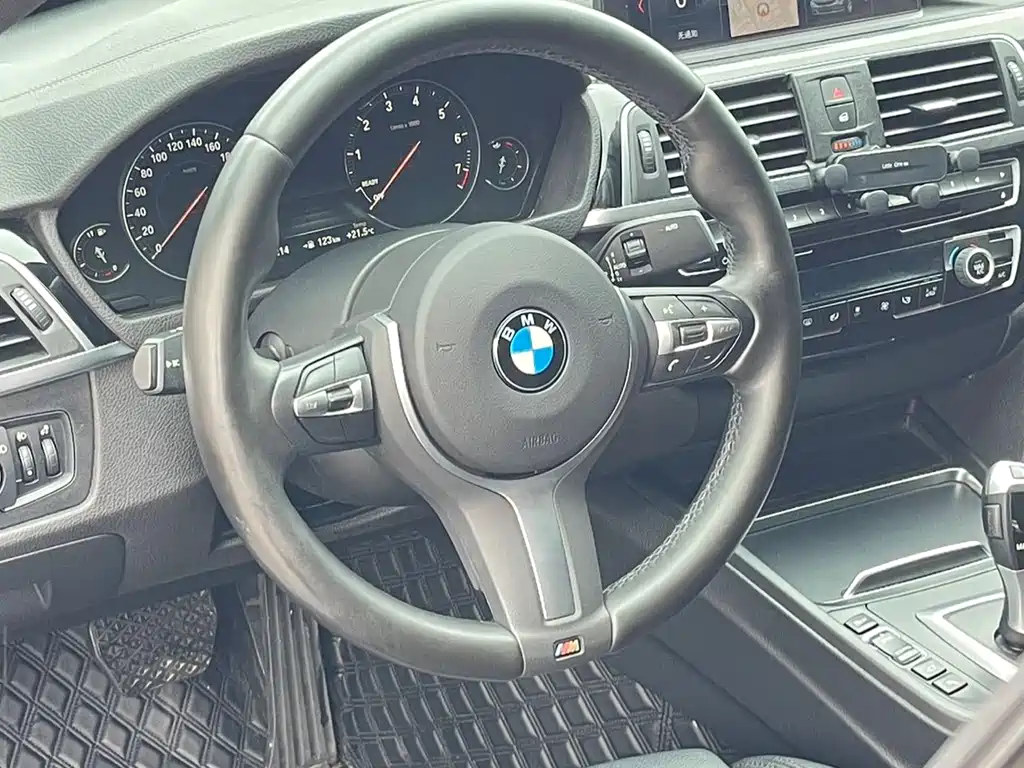 BMW 3 Series GT — фото 7