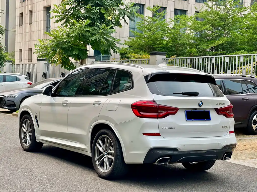 BMW X3 — фото 7