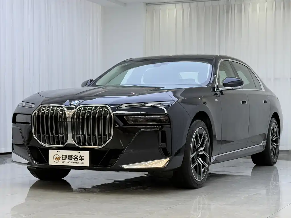 BMW 7 Series — фото 2