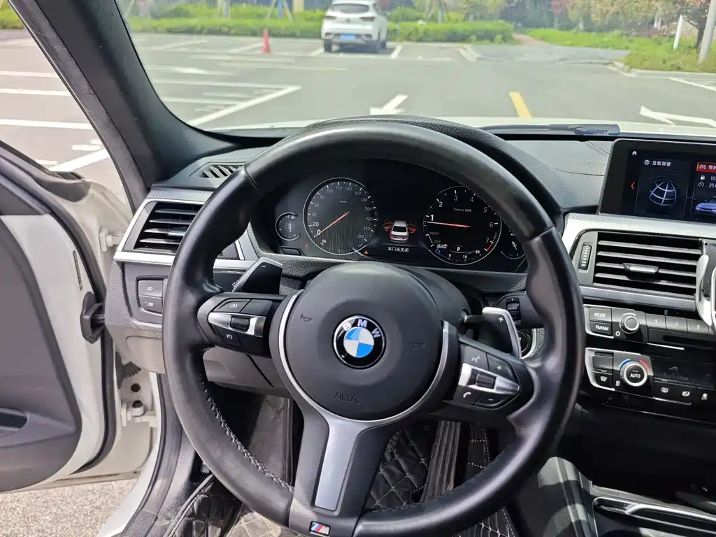 BMW 3 Series — фото 11