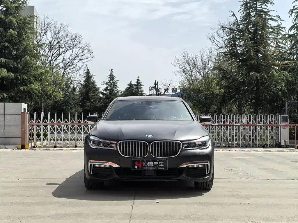 BMW 7 Series — фото 2