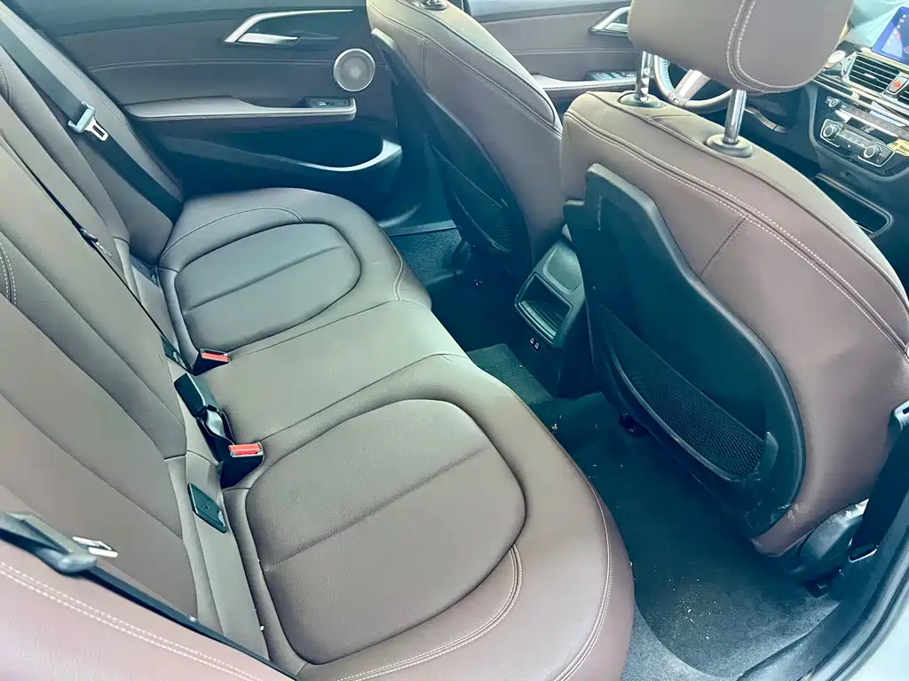 BMW 1 Series — фото 18