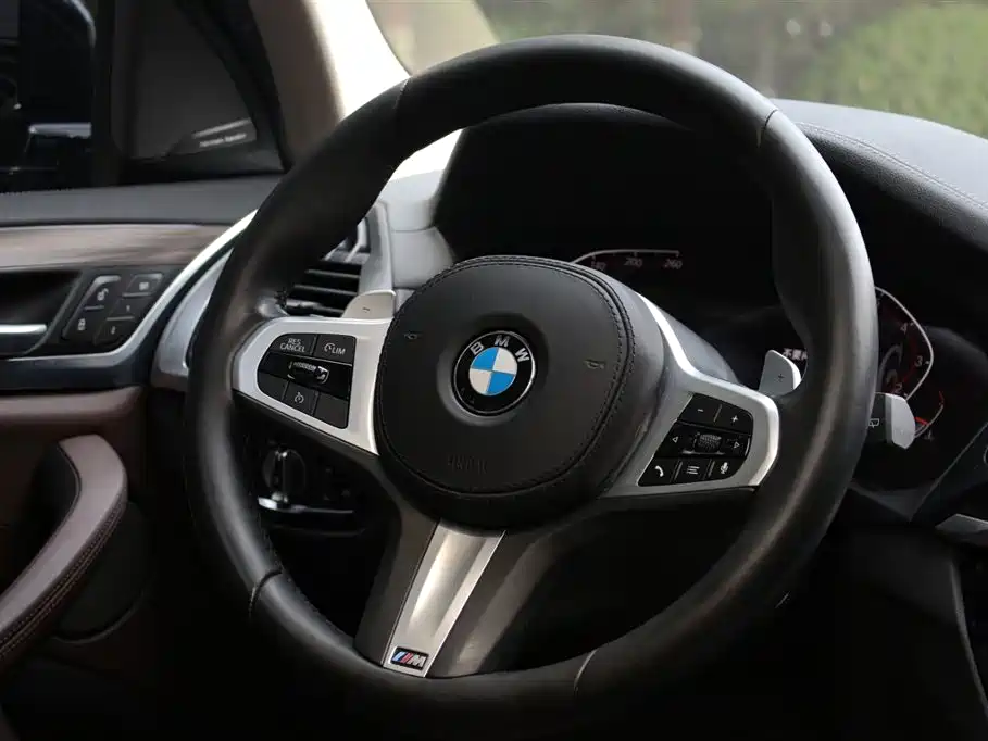 BMW X3 — фото 14
