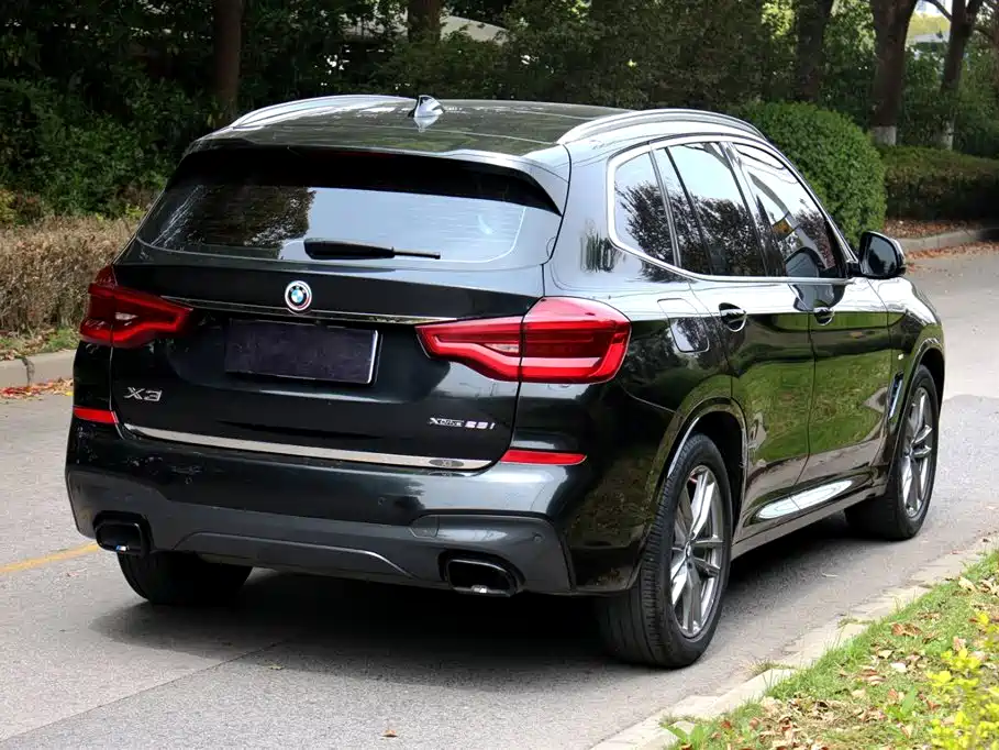 BMW X3 — фото 7