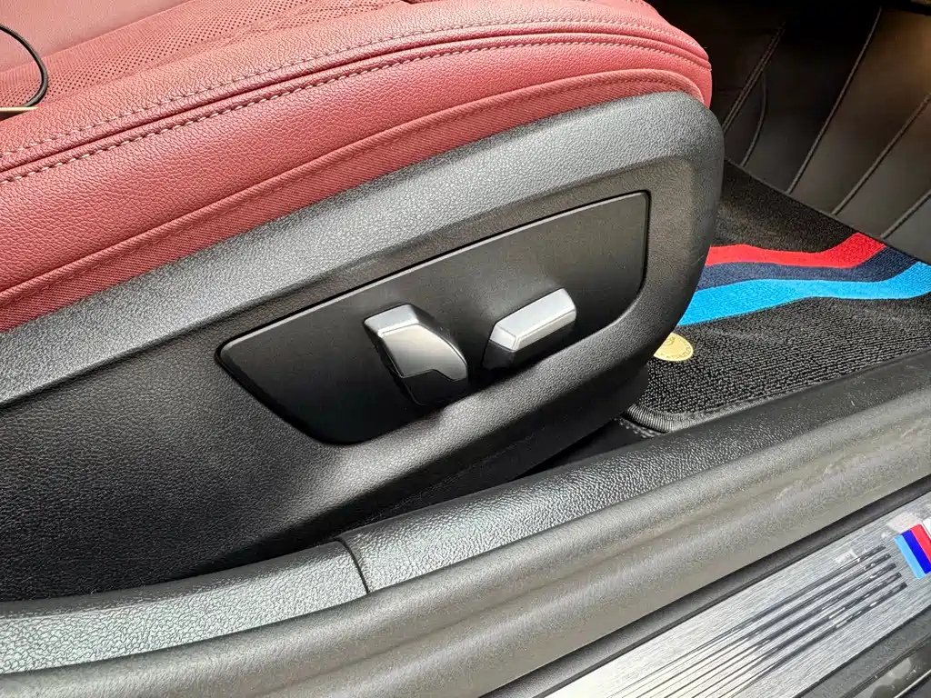 BMW 5 Series — фото 20