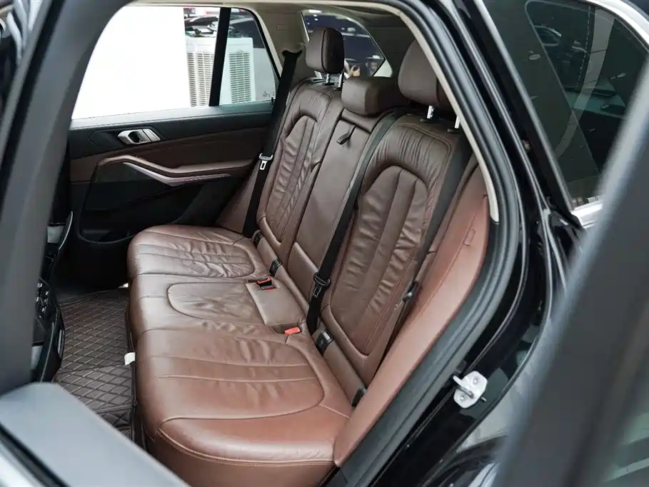 BMW X5 (Import) — фото 4