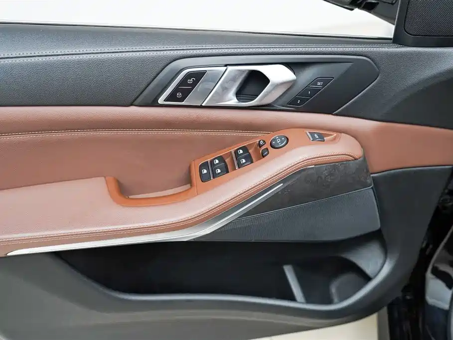 BMW X5 (Import) — фото 6