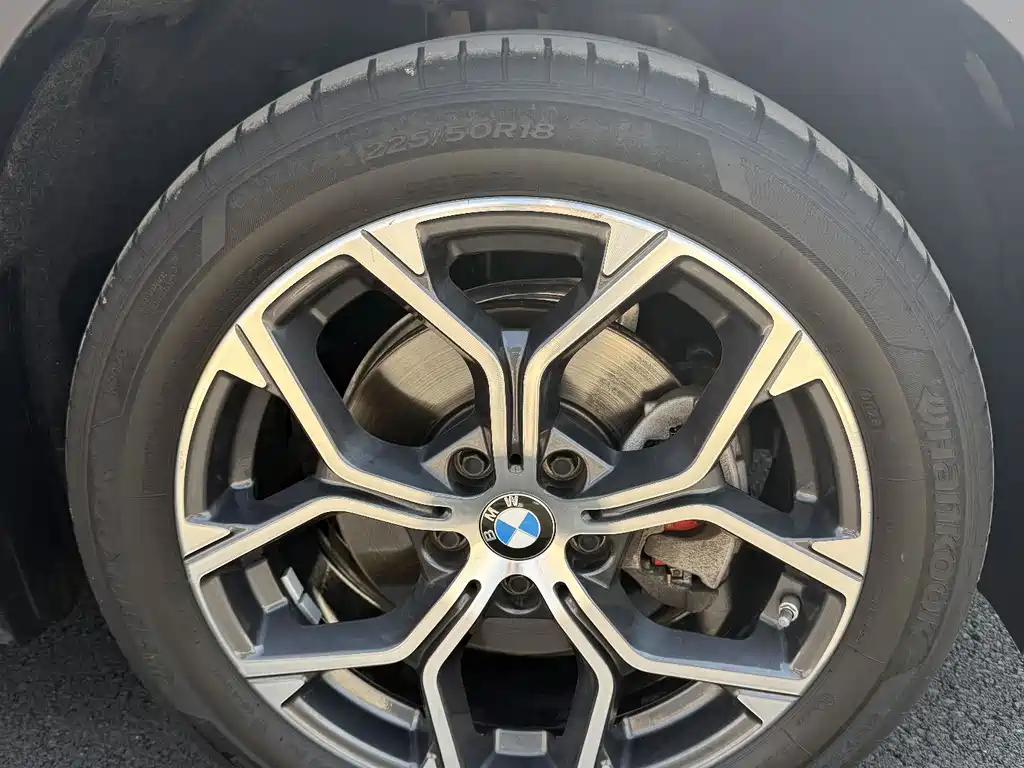 BMW X1 — фото 24